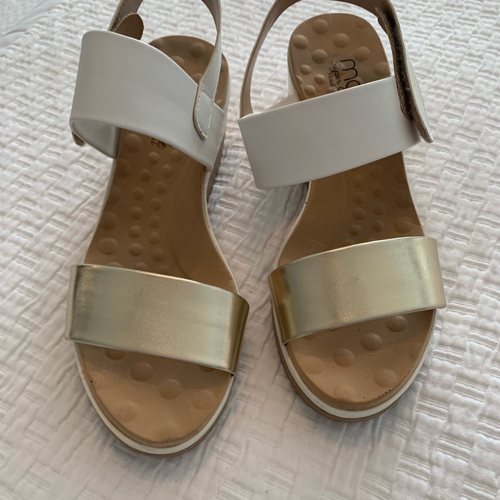Malu White and Gold Sandals NEVER WORN